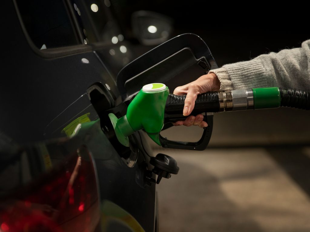 ahorrar combustible en el alquiler de furgonetas